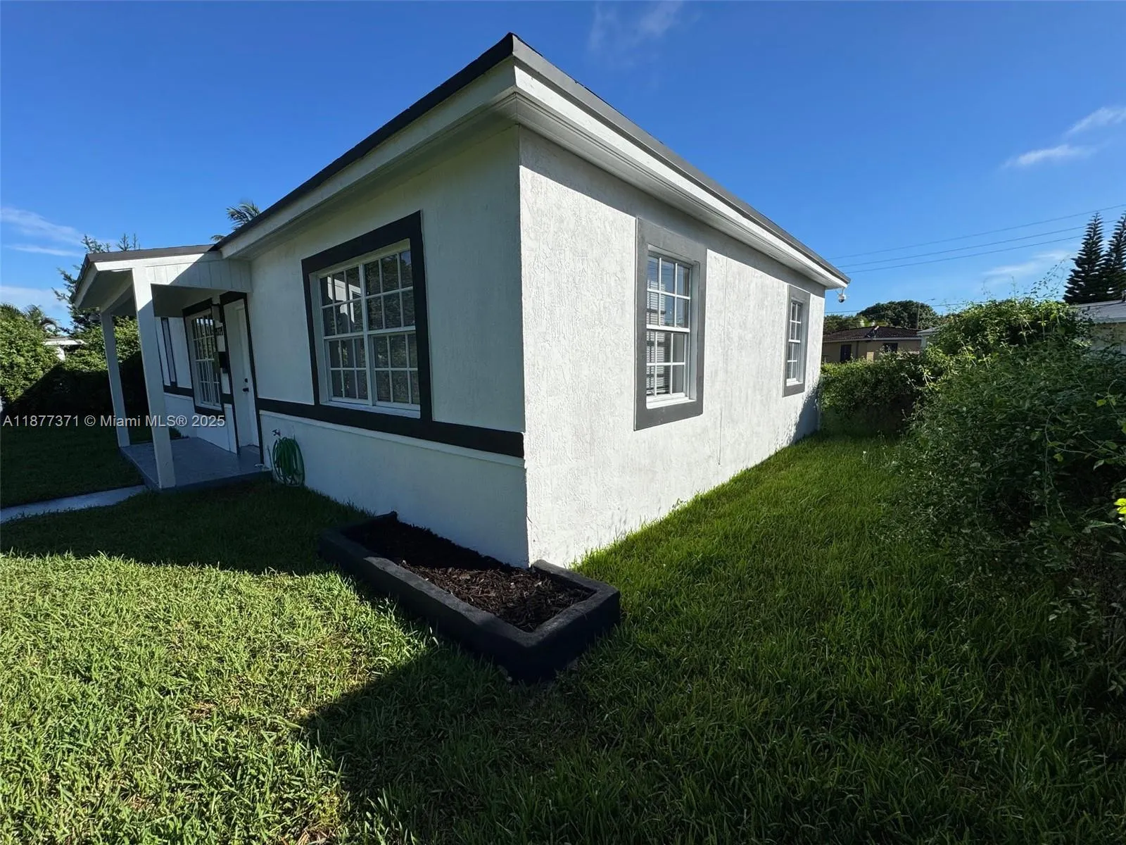 9221 Broad Manor Rd
