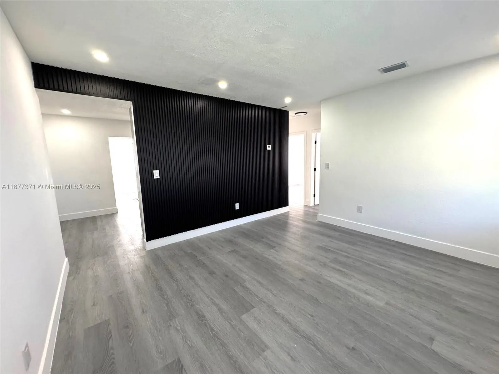 9221 Broad Manor Rd