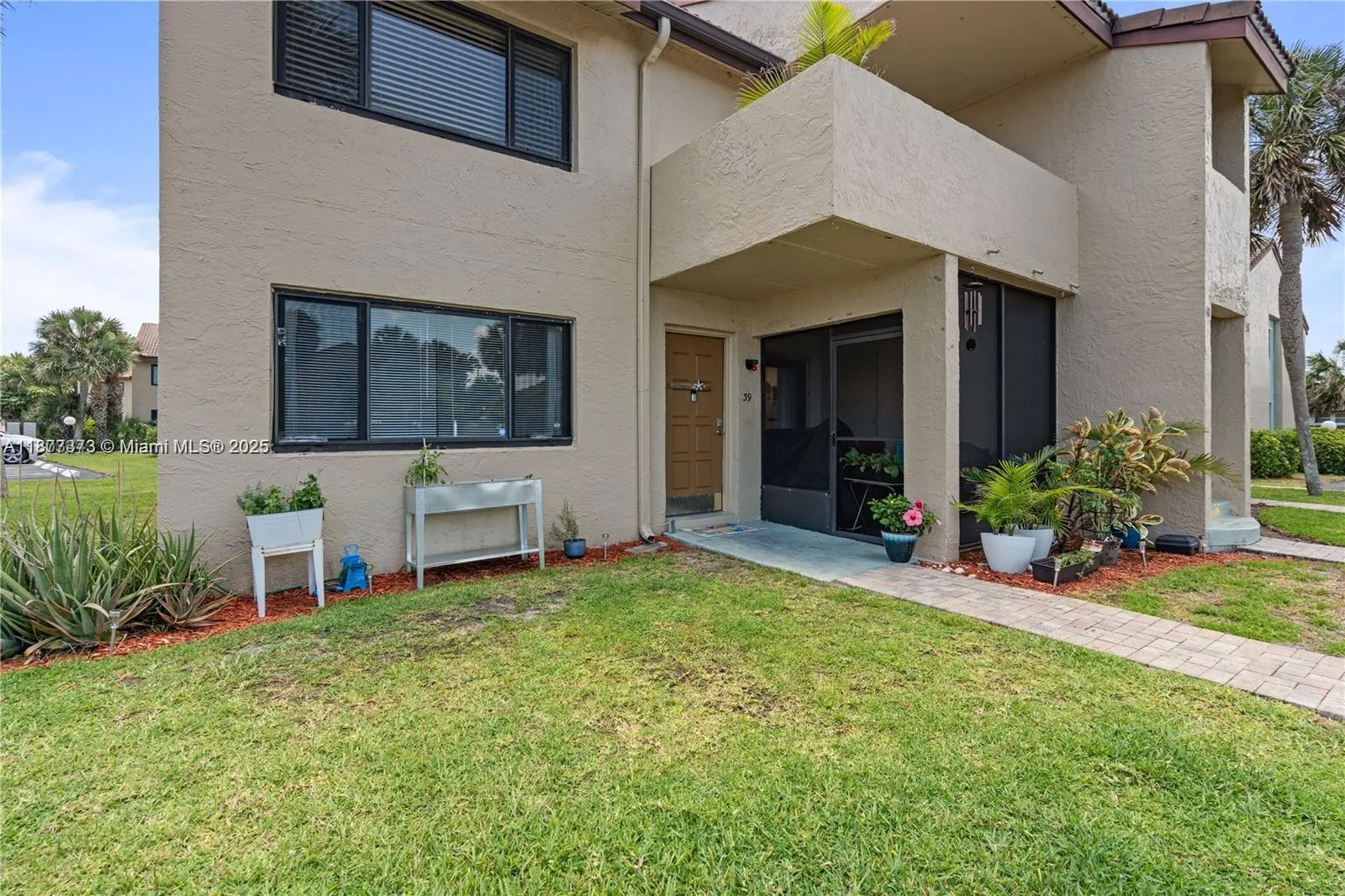 1145 N Shannon, #39