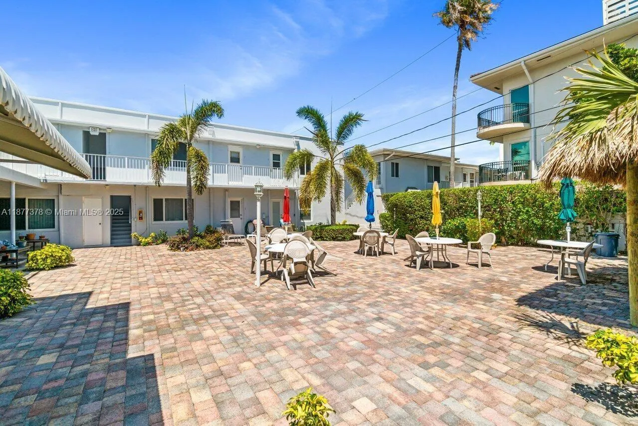 4228 N Ocean Dr, #17