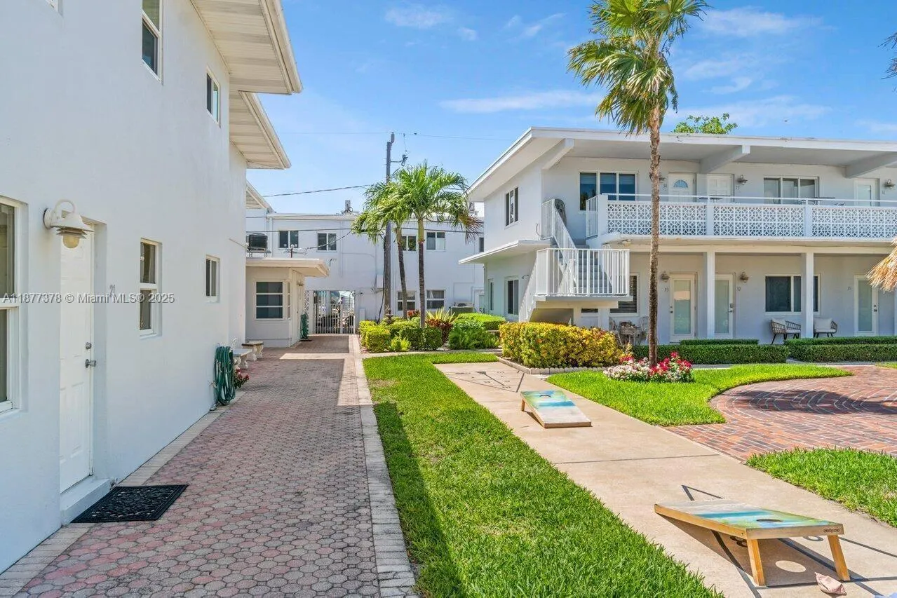 4228 N Ocean Dr, #17