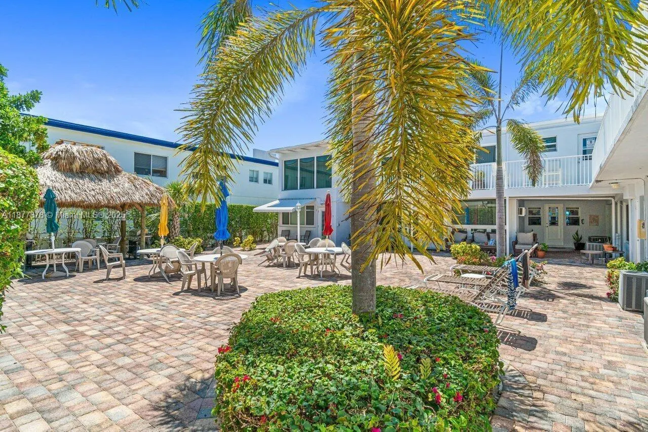 4228 N Ocean Dr, #17