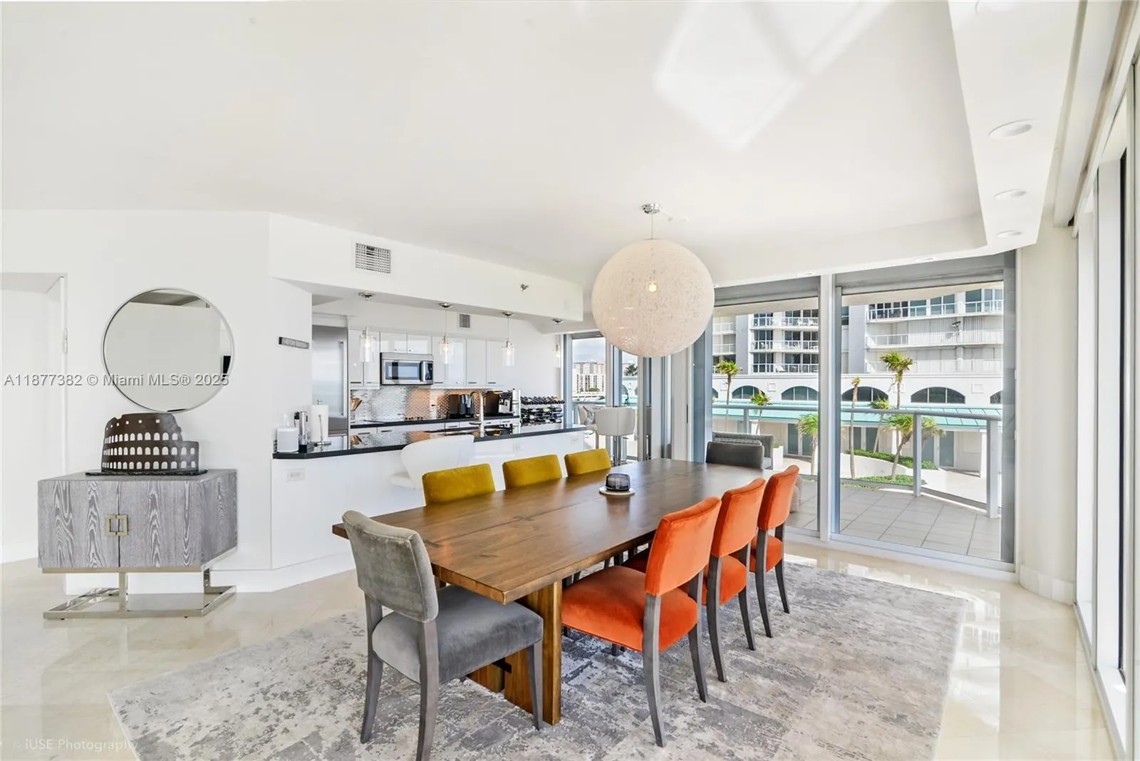16445 Collins Ave, #526