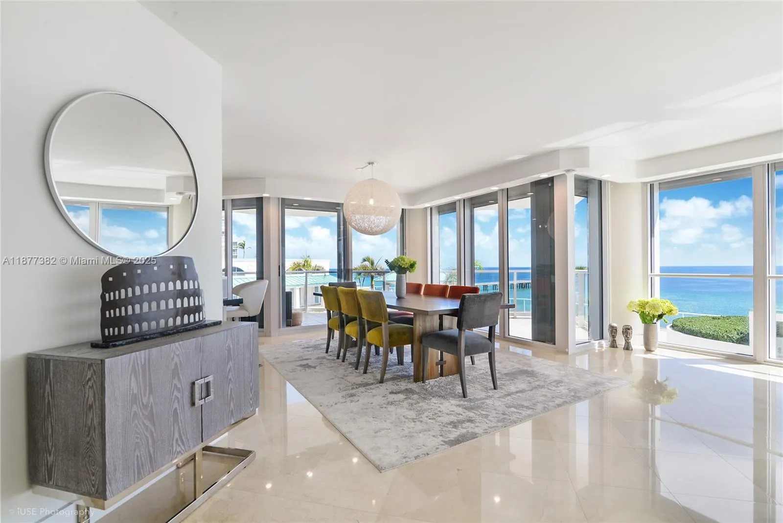 16445 Collins Ave, #526