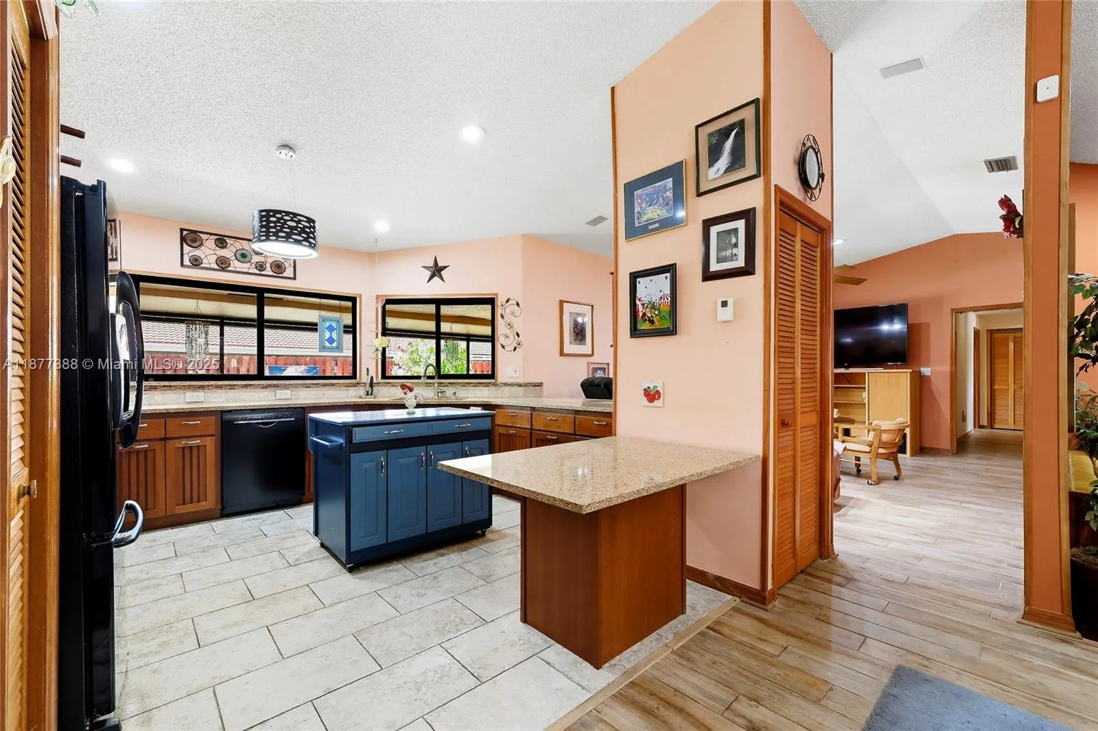 8151 SW 90th Ave