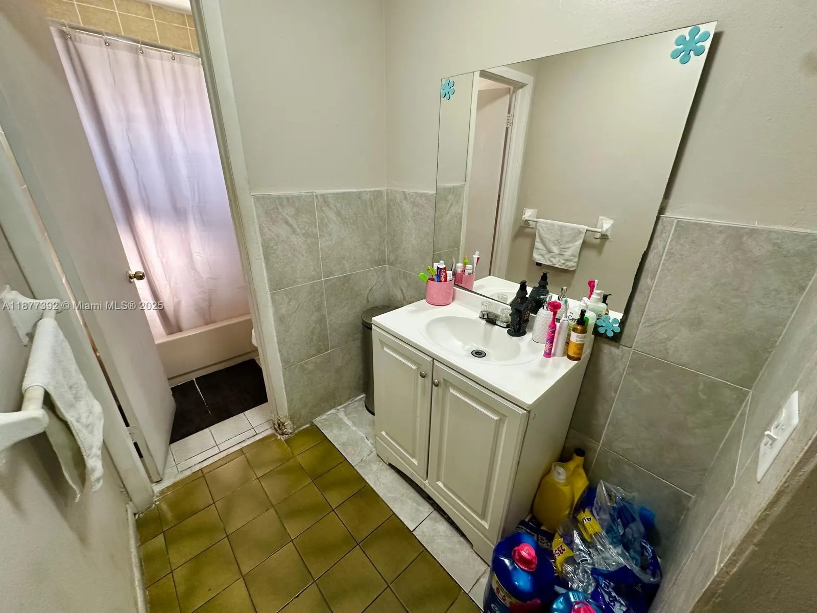 3680 NW 20th Ct