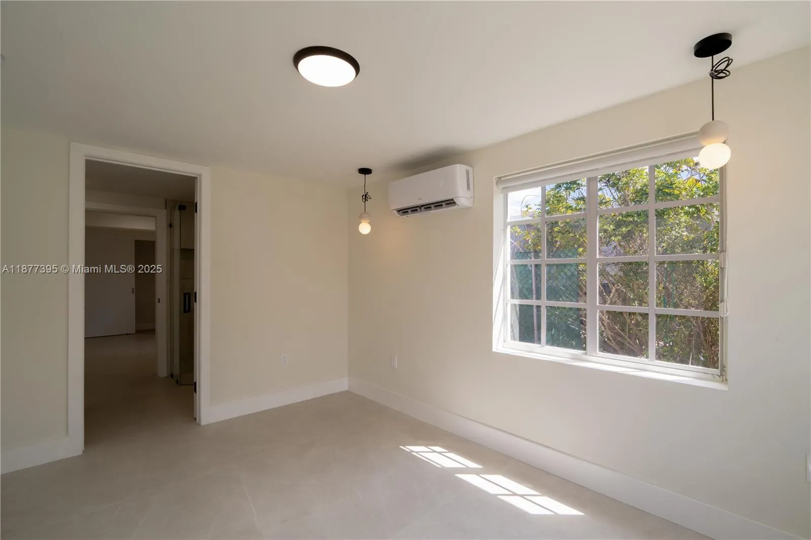 323 NW 104th Ter