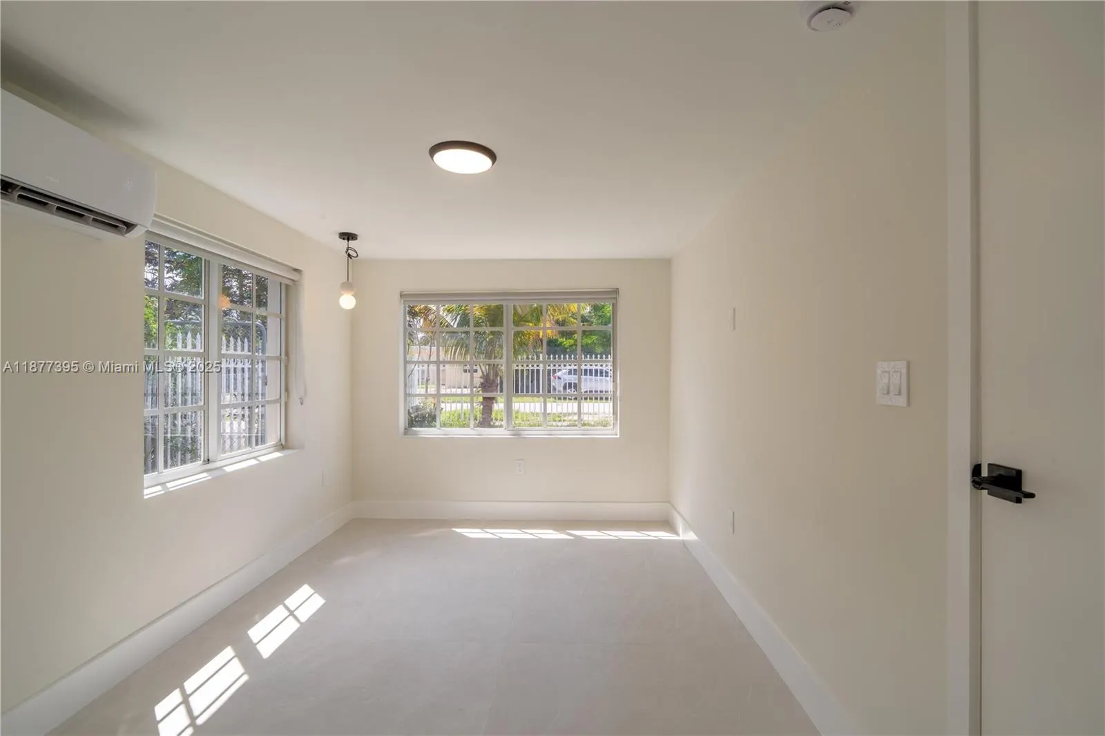 323 NW 104th Ter