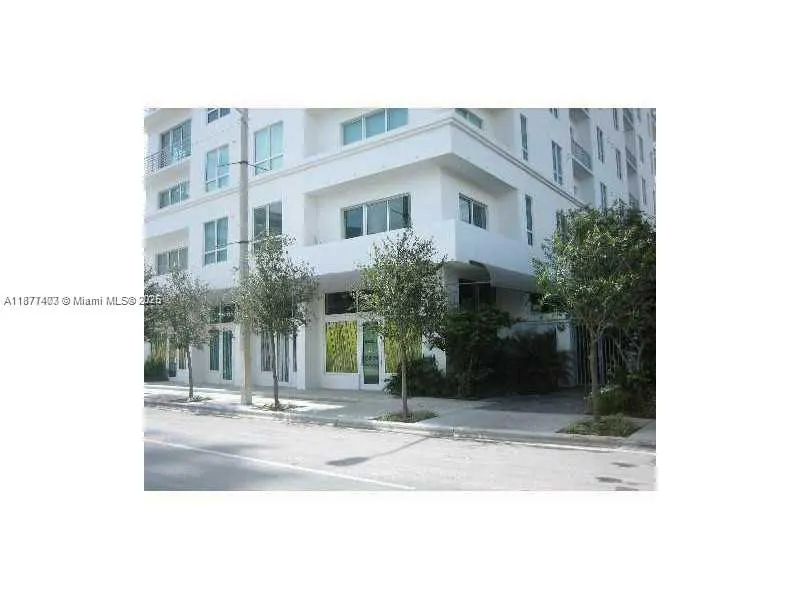 234 NE 3rd St, #902