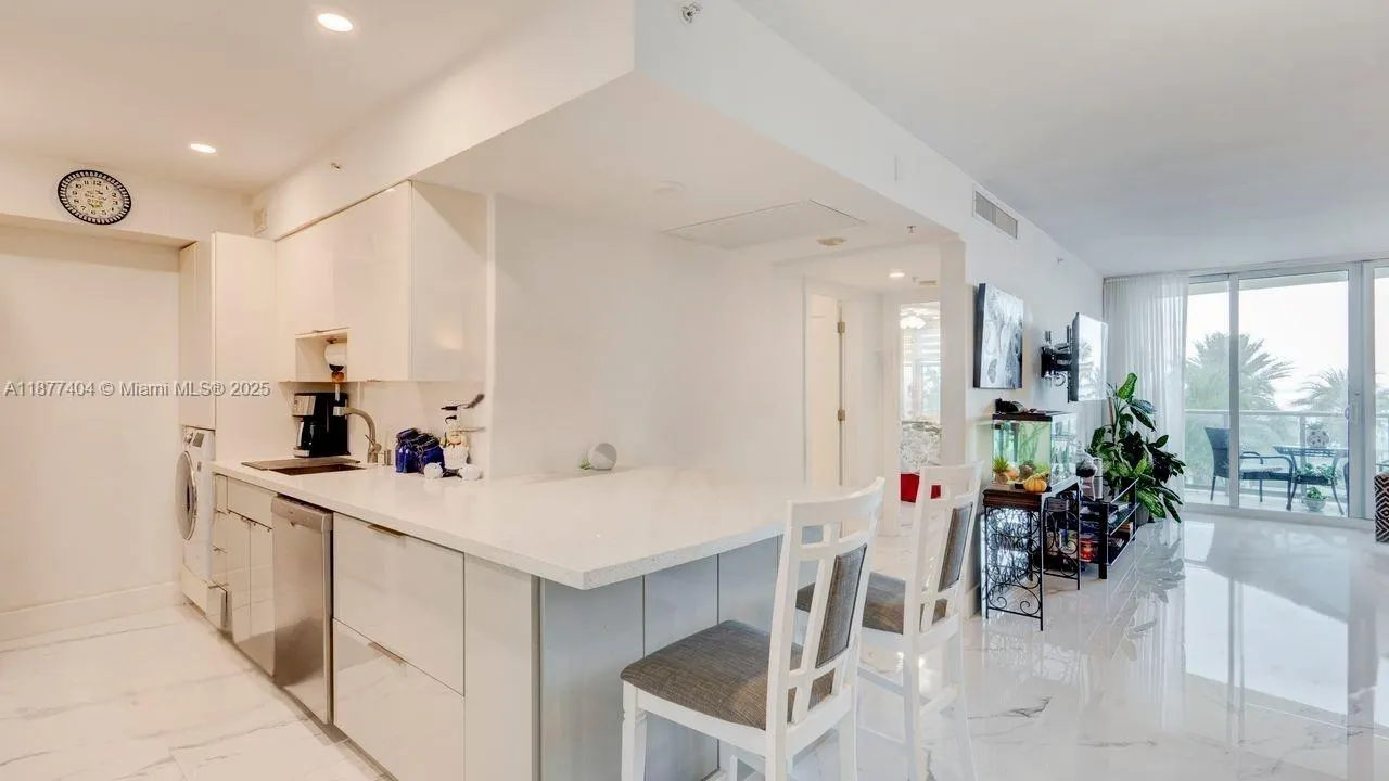 2501 S Ocean Dr, #322