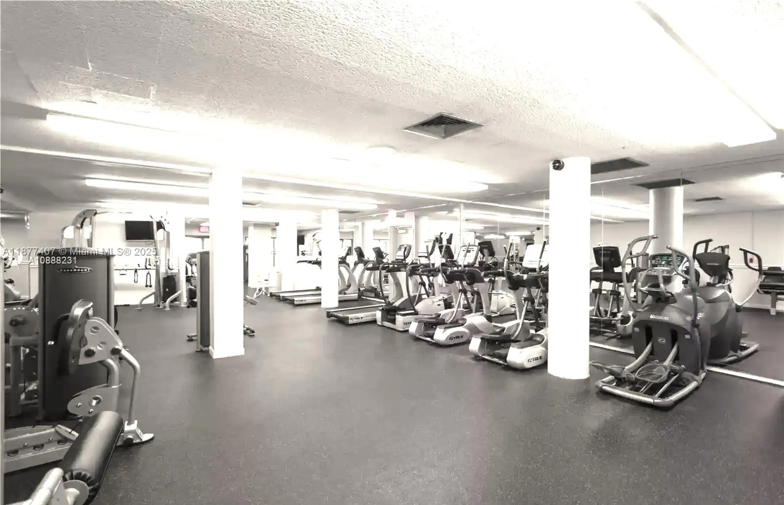 1980 S Ocean Dr, #9M