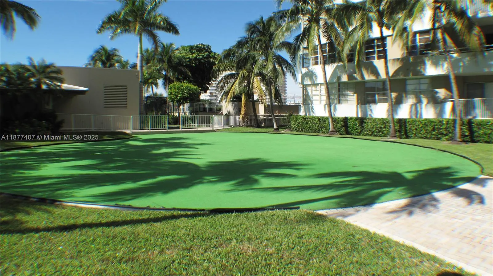 1980 S Ocean Dr, #9M