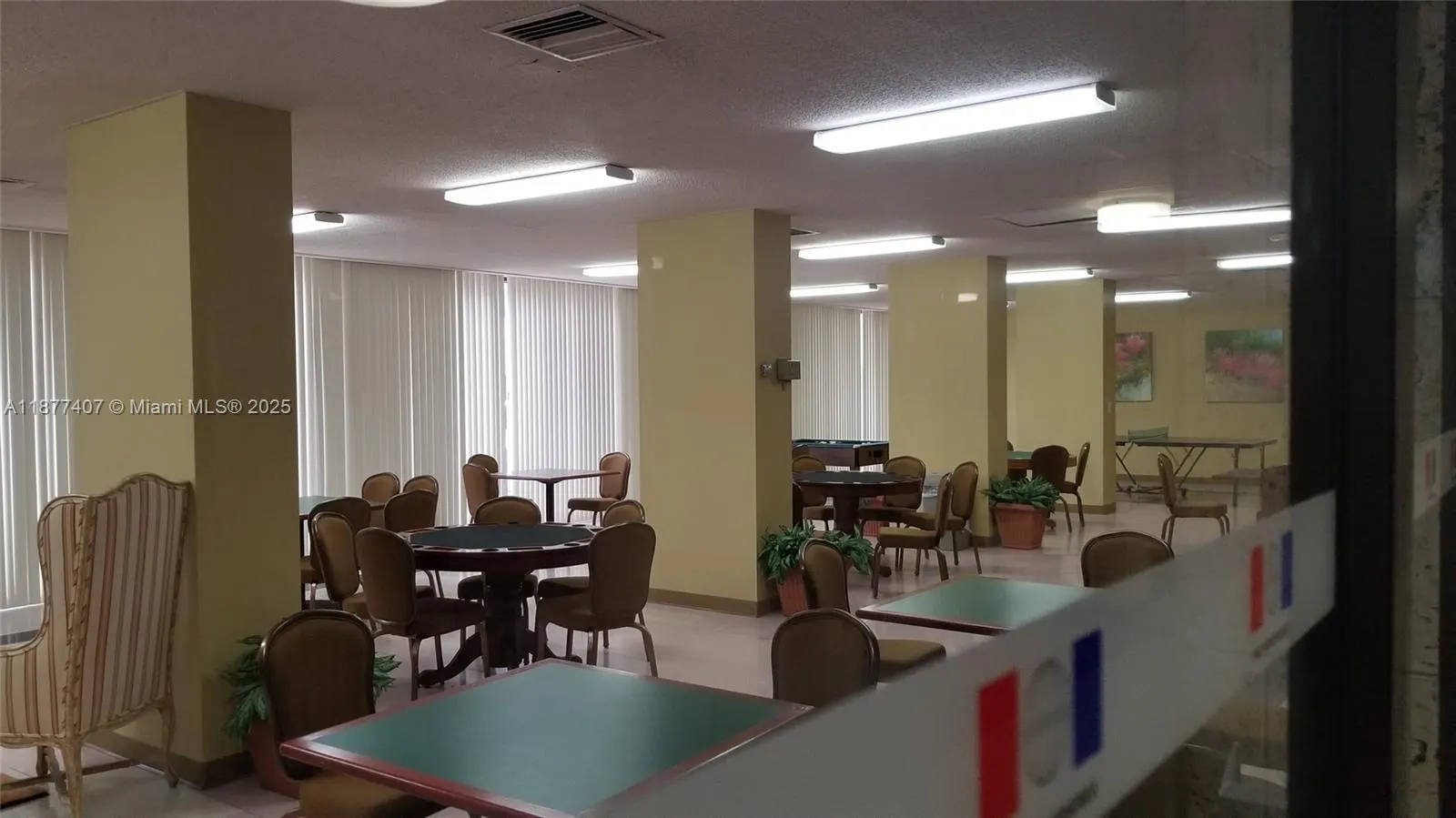 1980 S Ocean Dr, #9M