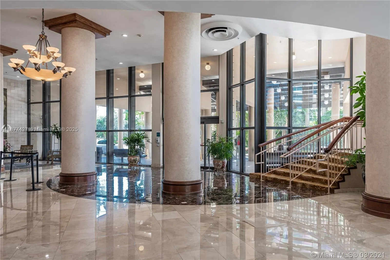 10185 Collins Ave, #319