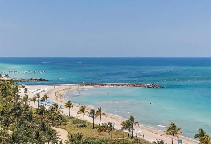 10185 Collins Ave, #319