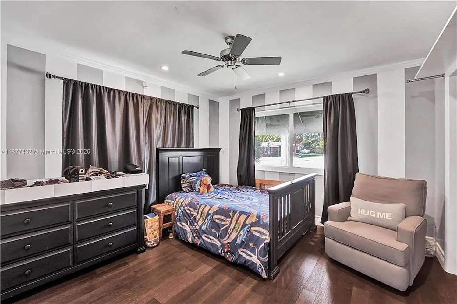 2306 NE 15th Ave