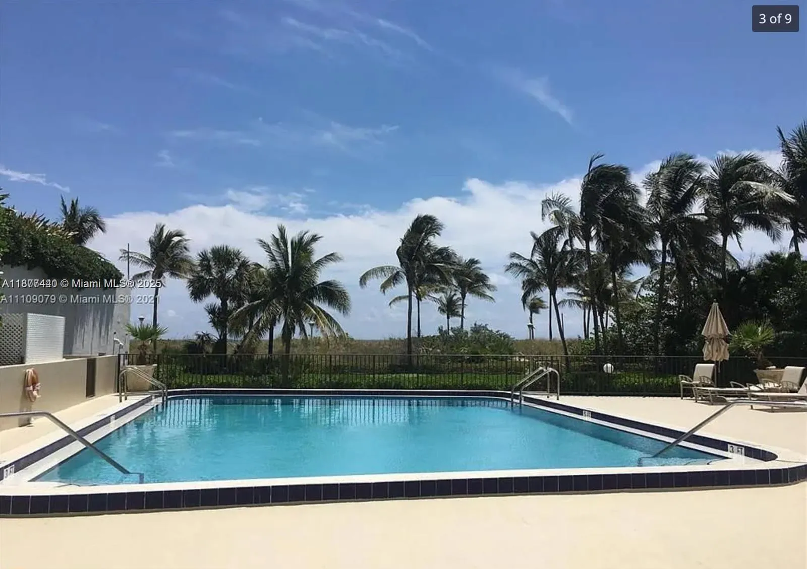 1621 Collins Ave, #705