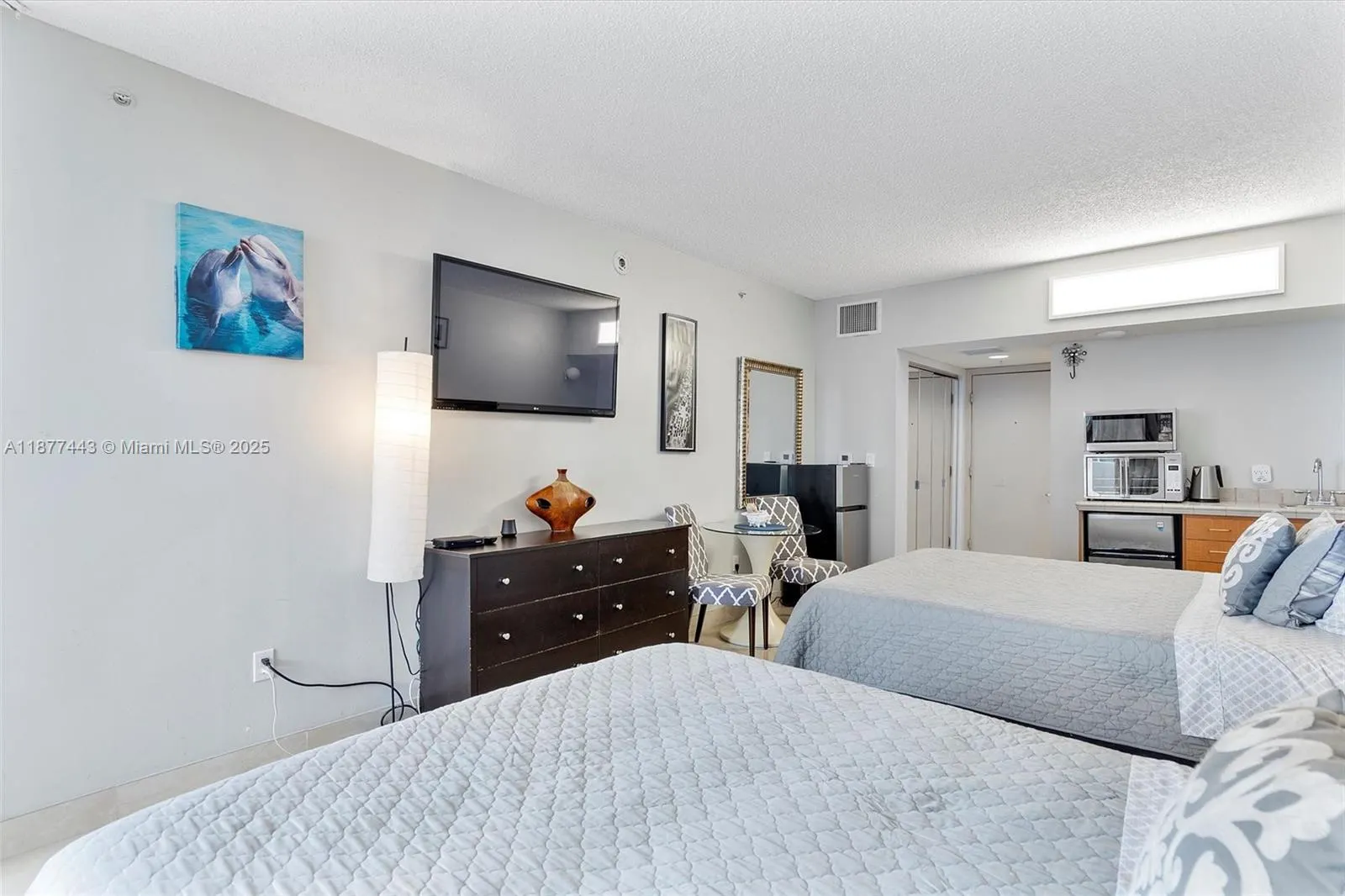 17375 Collins Ave, #1507