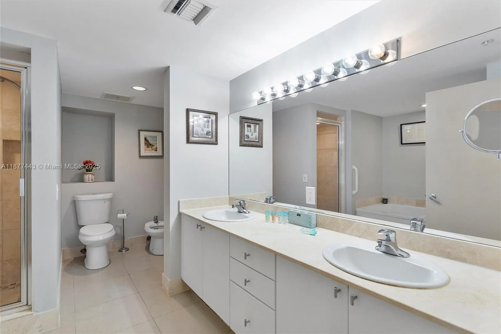 17375 Collins Ave, #1507