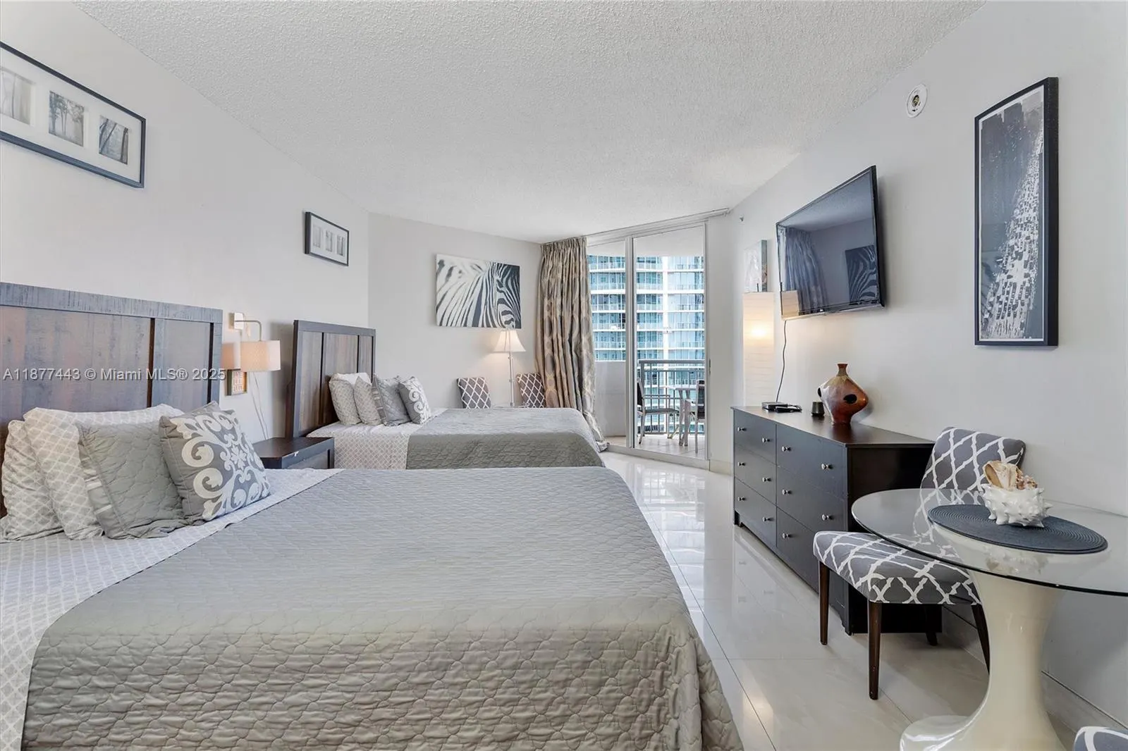 17375 Collins Ave, #1507