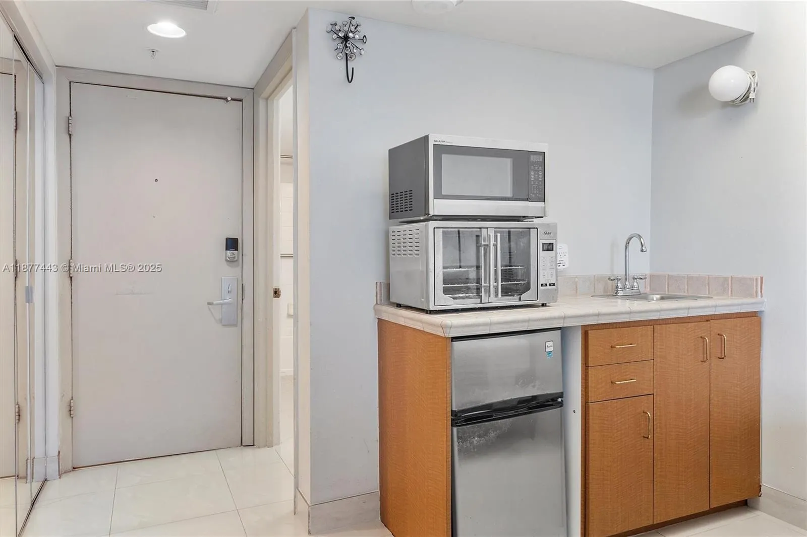 17375 Collins Ave, #1507