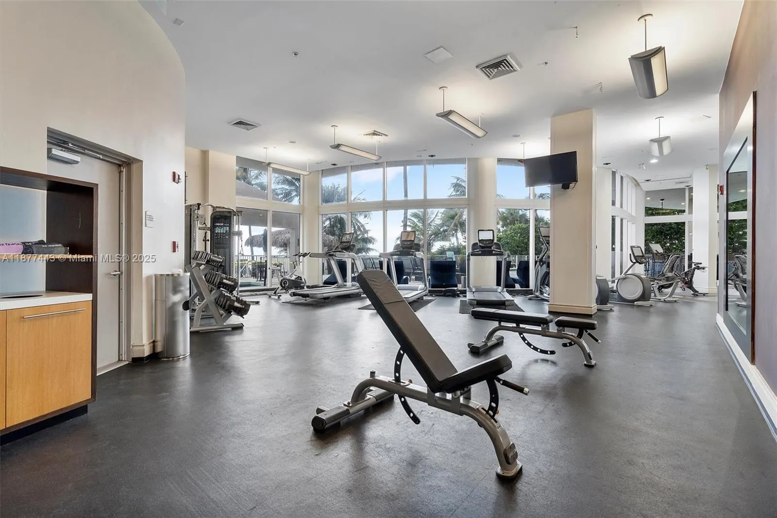 17375 Collins Ave, #1507
