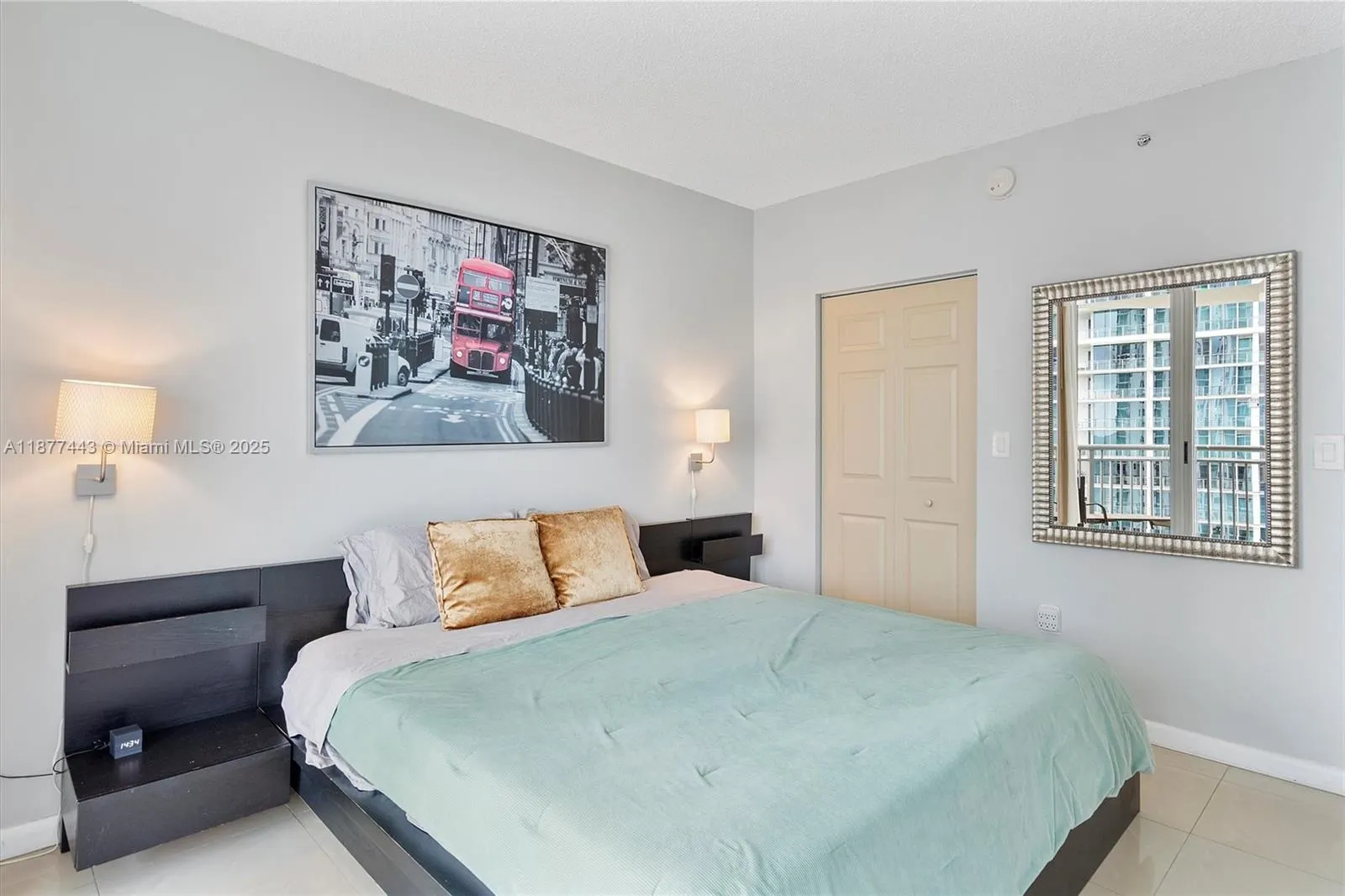17375 Collins Ave, #1507