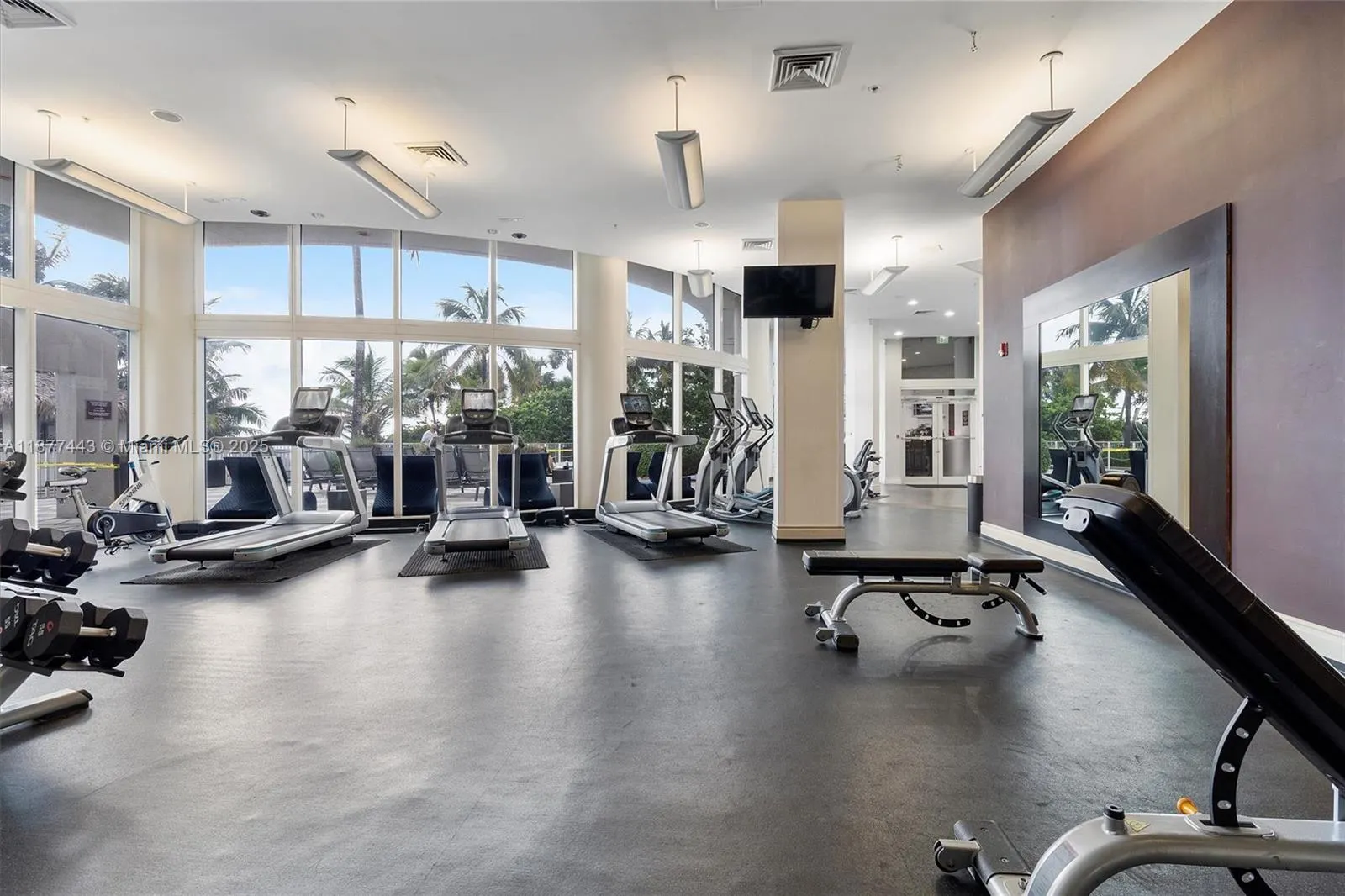 17375 Collins Ave, #1507