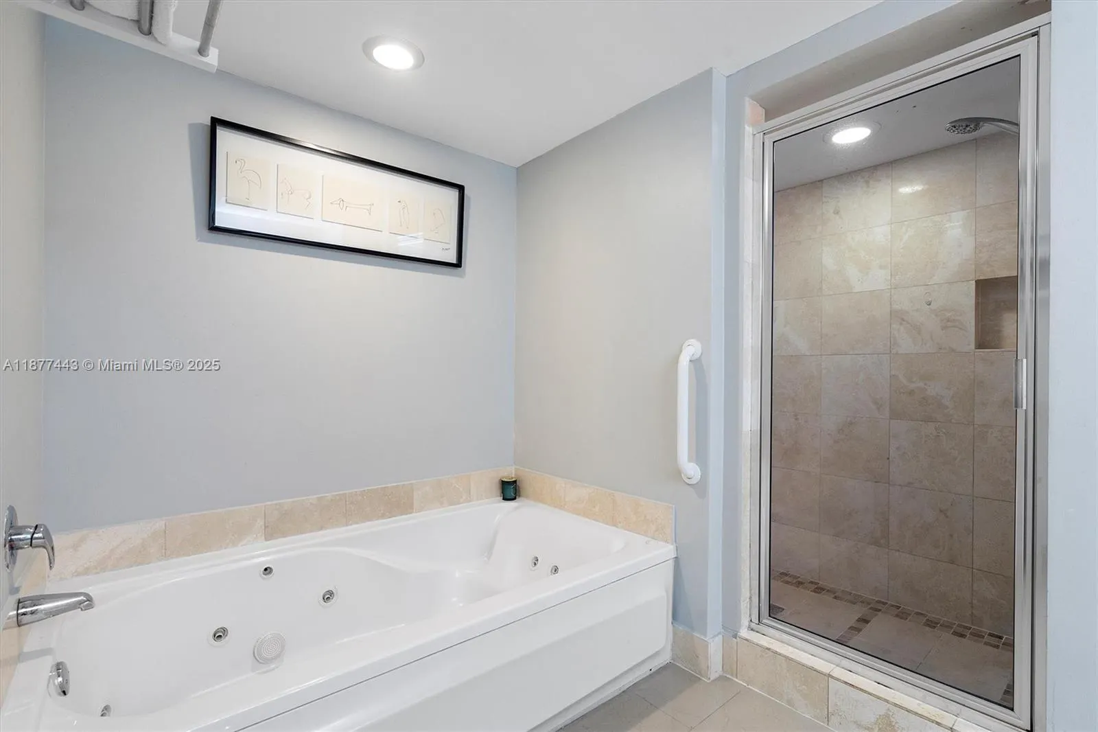 17375 Collins Ave, #1507