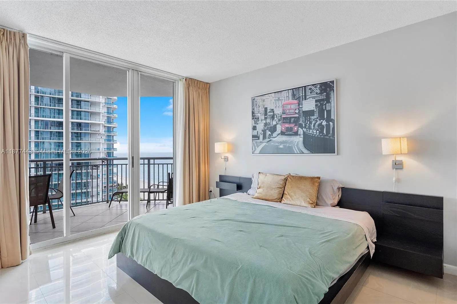 17375 Collins Ave, #1507