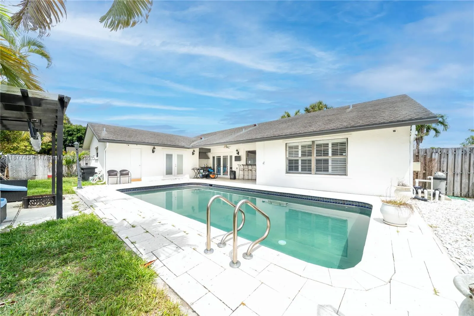 7354 NW 49th Ct