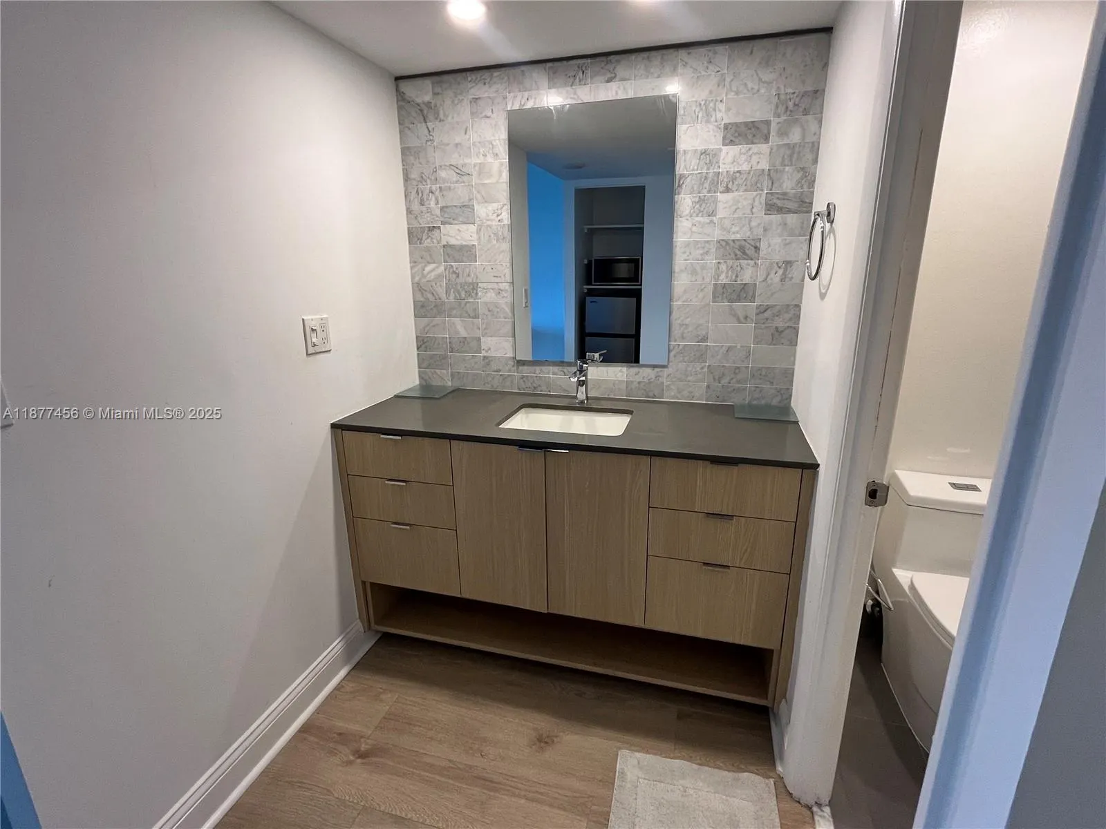 11111 Biscayne Blvd, #11A
