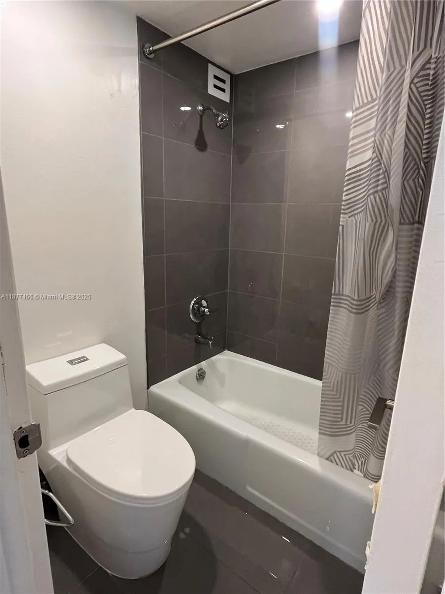 11111 Biscayne Blvd, #11A