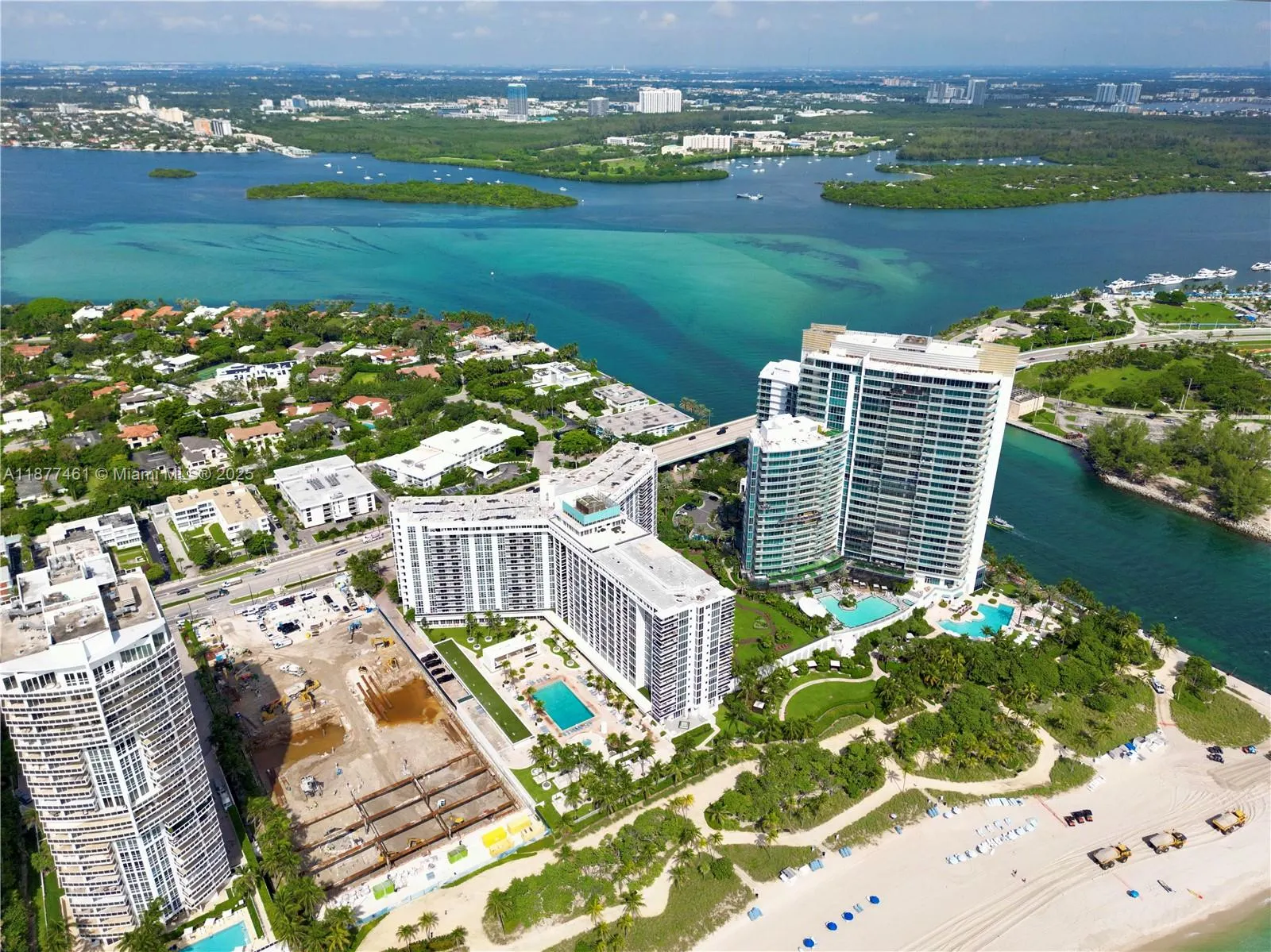 10275 Collins Ave, #323