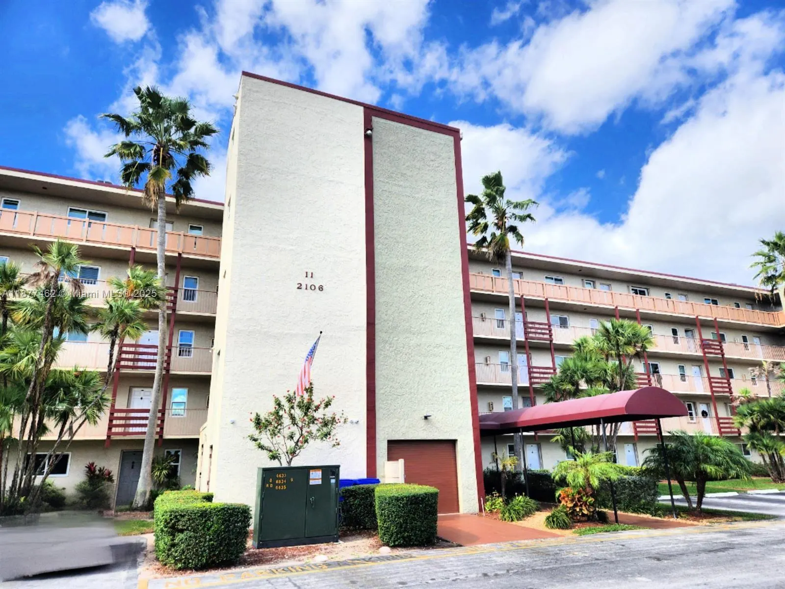 2106 S Cypress Bend Dr, #107