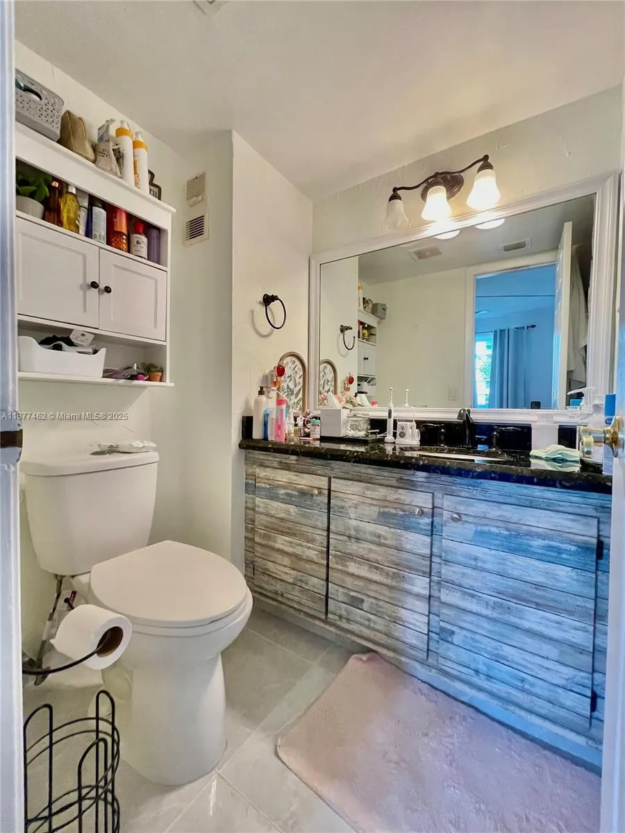 2106 S Cypress Bend Dr, #107