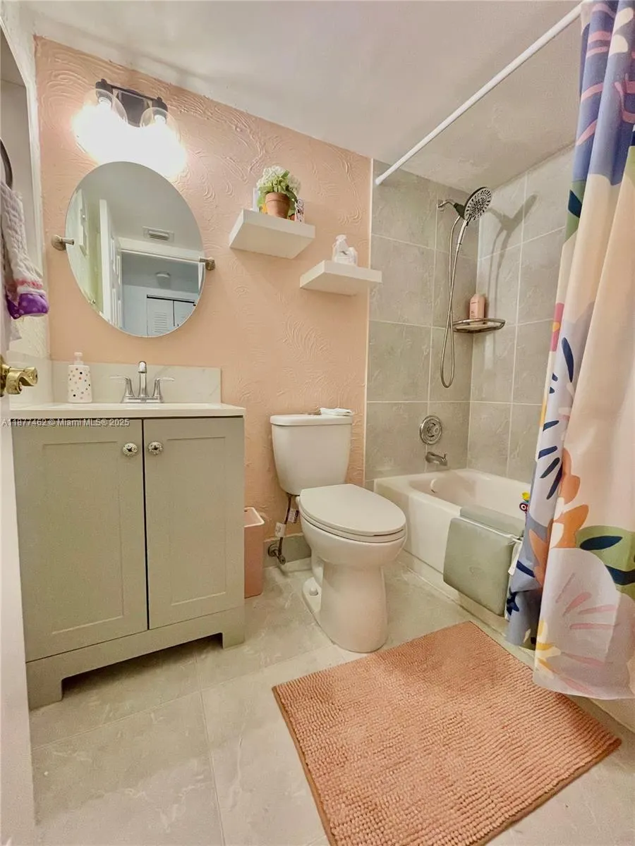 2106 S Cypress Bend Dr, #107