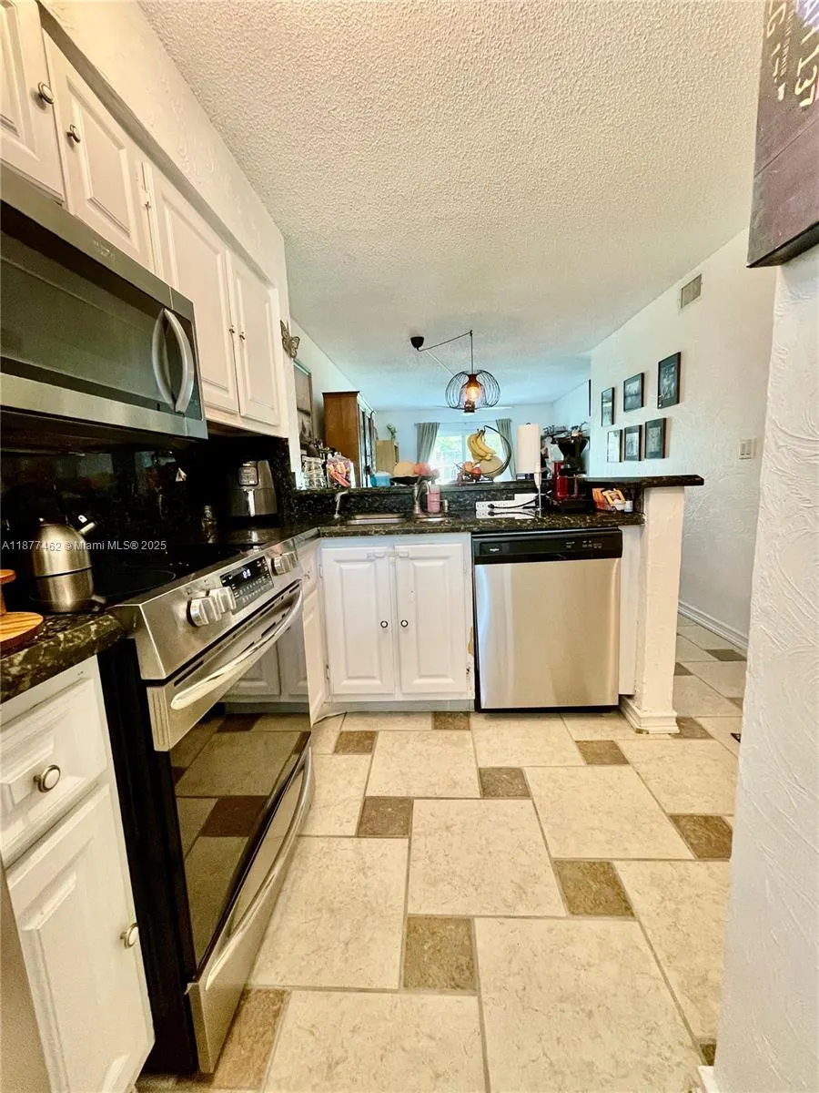 2106 S Cypress Bend Dr, #107