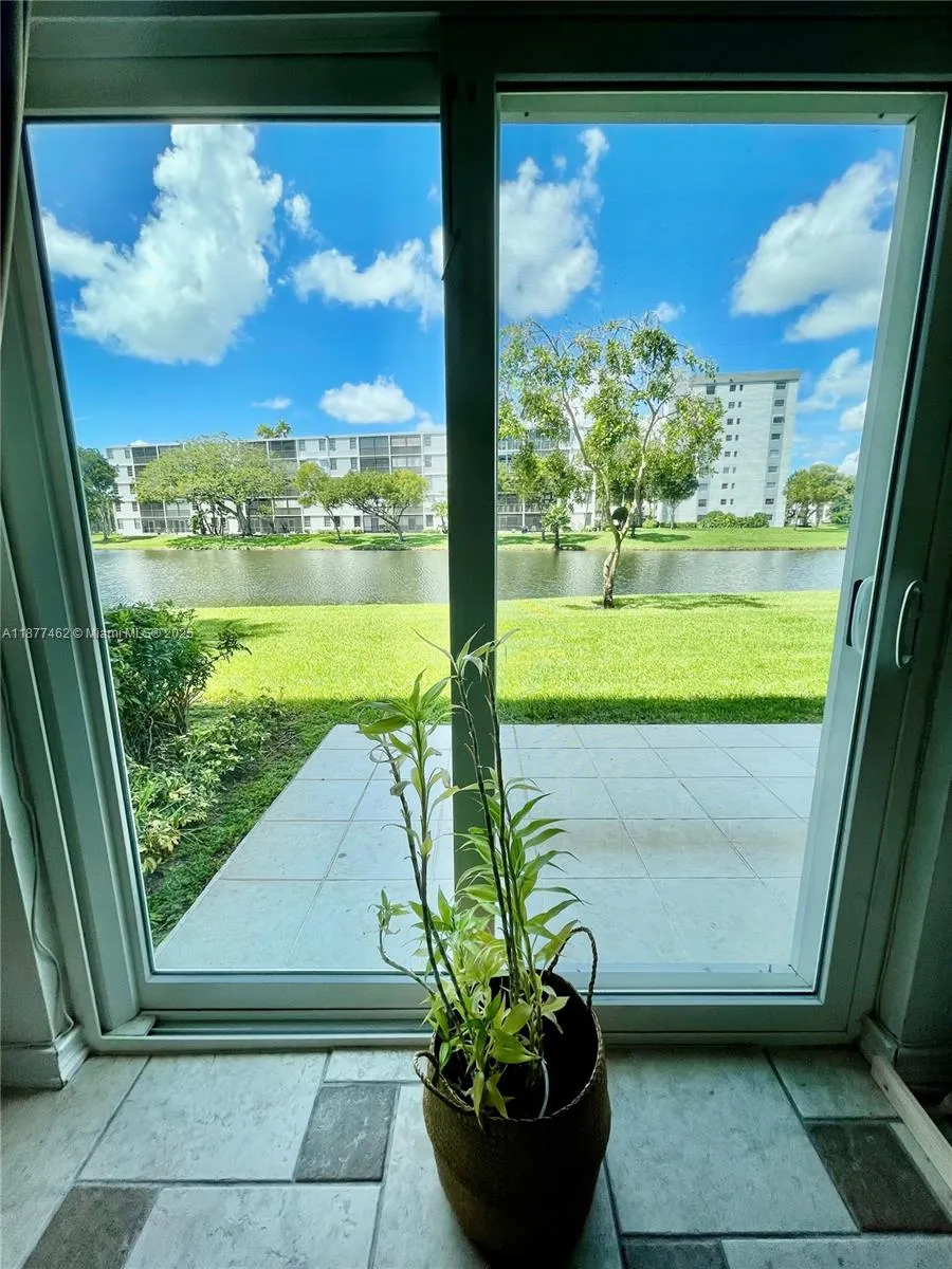 2106 S Cypress Bend Dr, #107