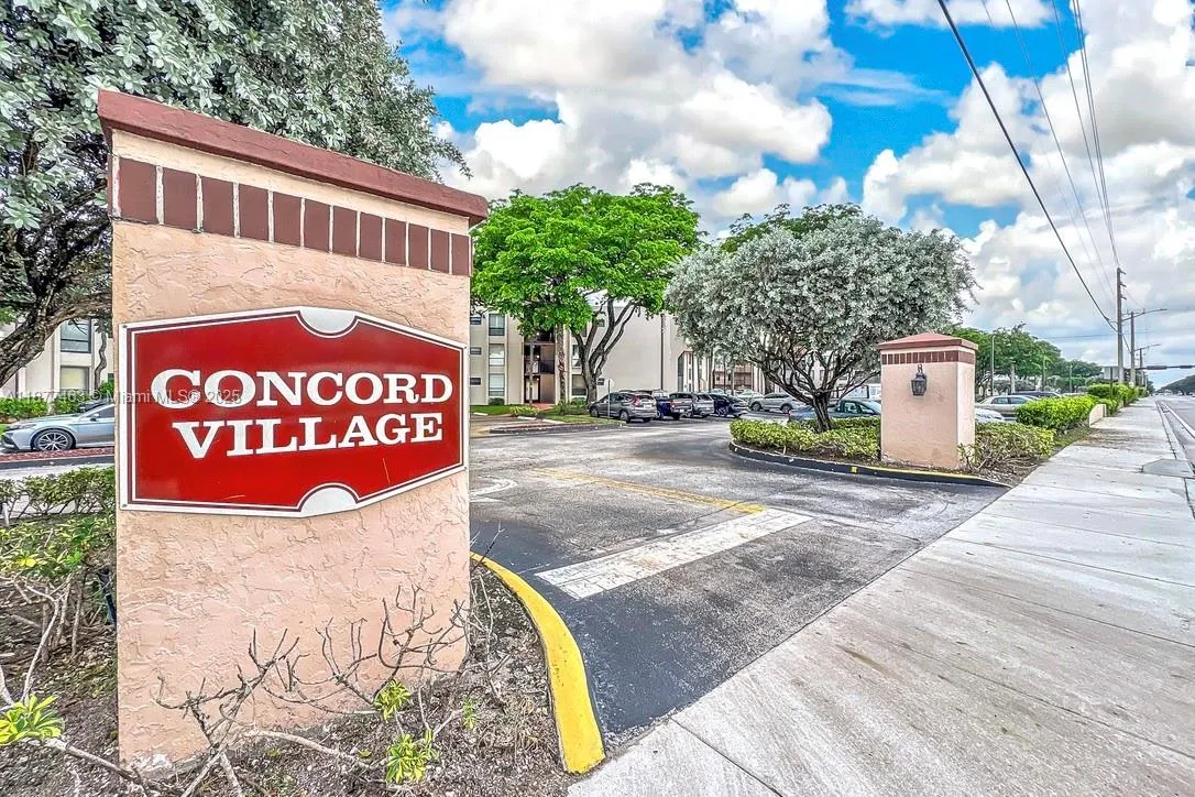 7950 W Mcnab Rd, #208