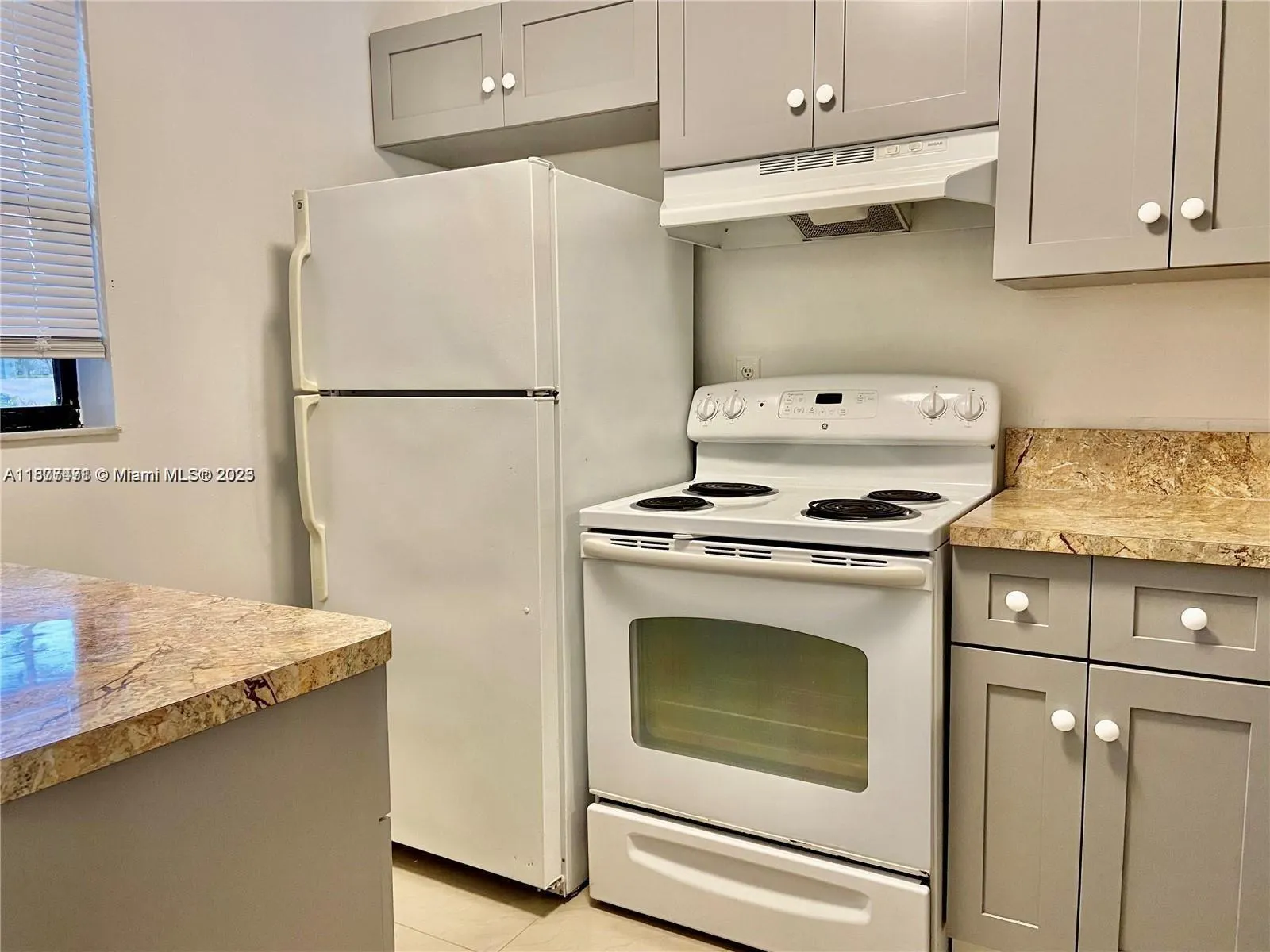 3199 N FOXCROFT RD, #113
