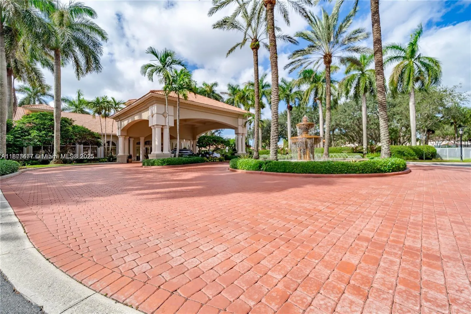 1874 NW 74th Way