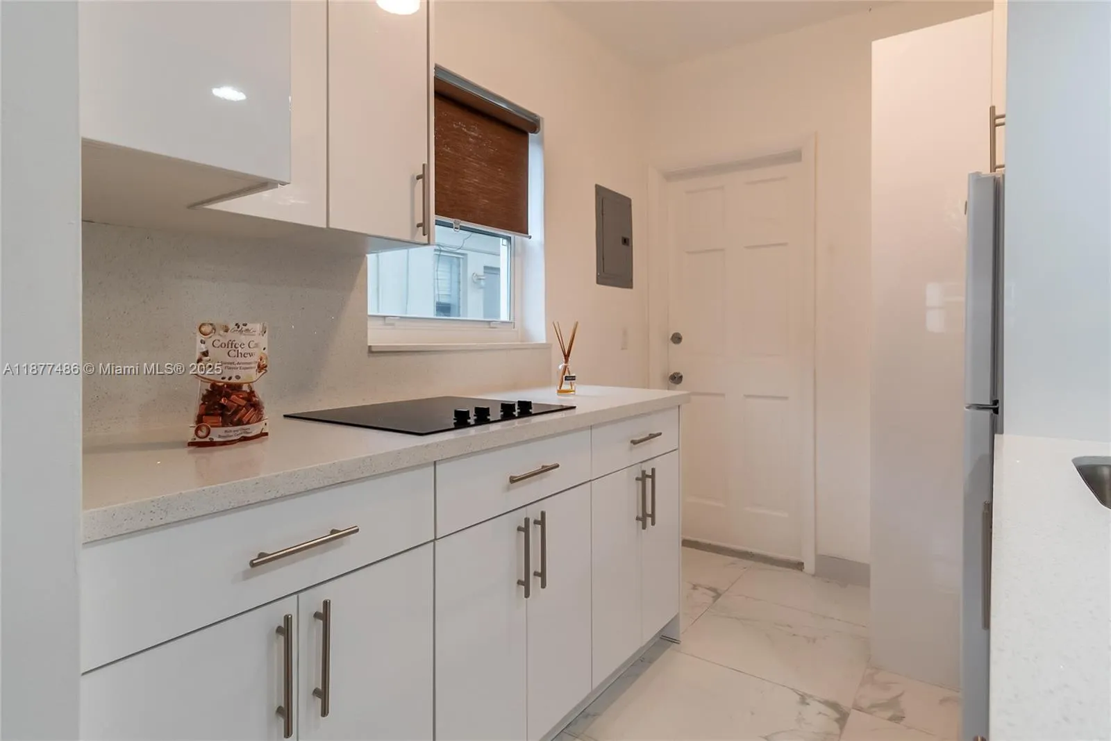 1205 Marseille Dr, #27