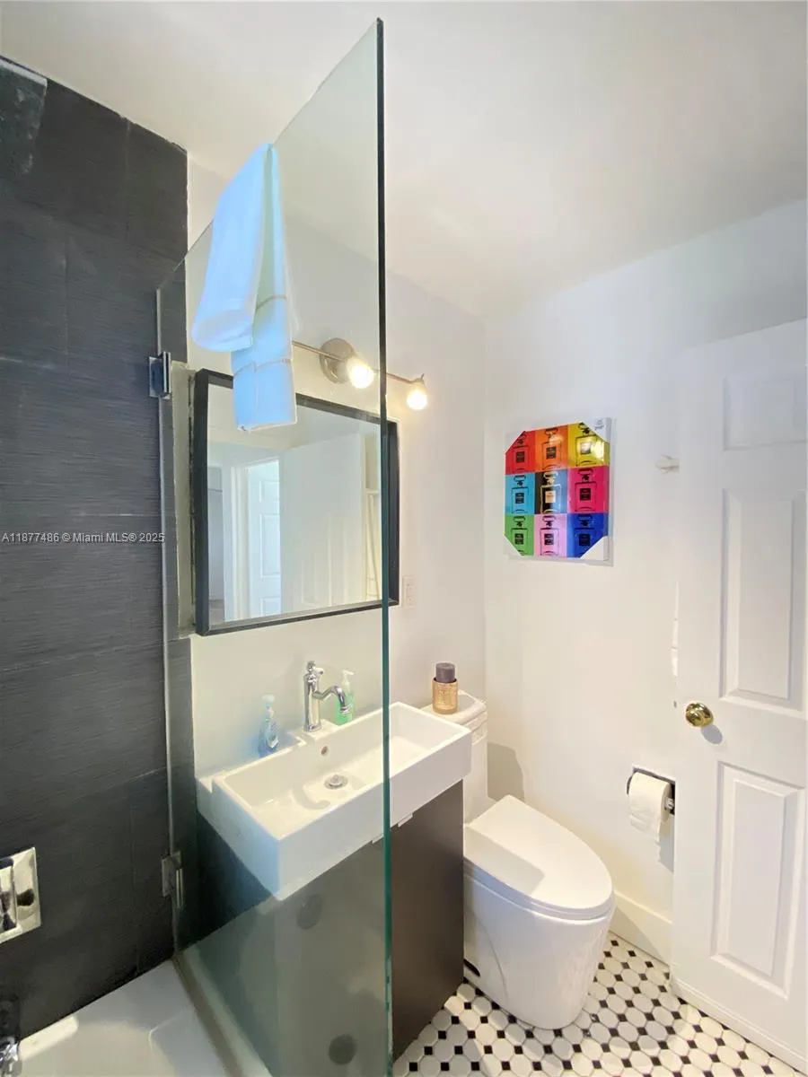 1205 Marseille Dr, #27
