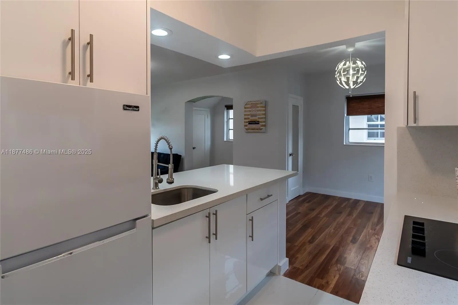 1205 Marseille Dr, #27