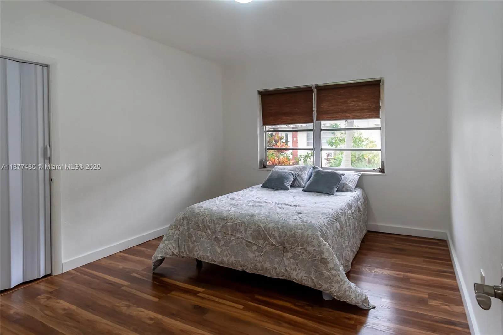 1205 Marseille Dr, #27