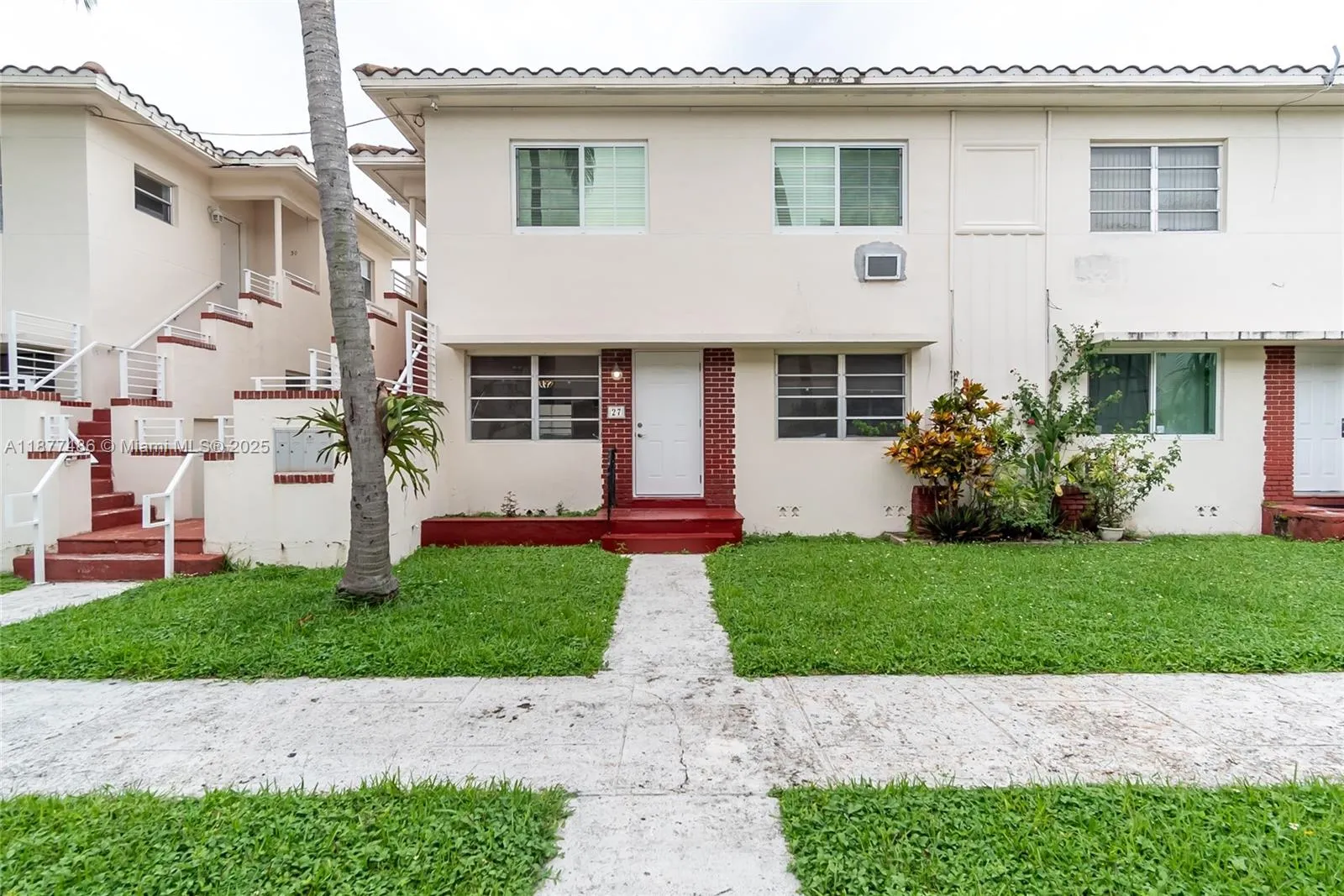 1205 Marseille Dr, #27