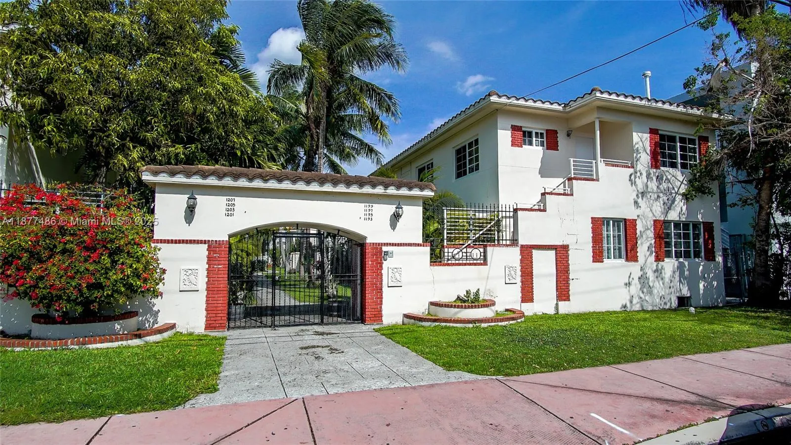 1205 Marseille Dr, #27