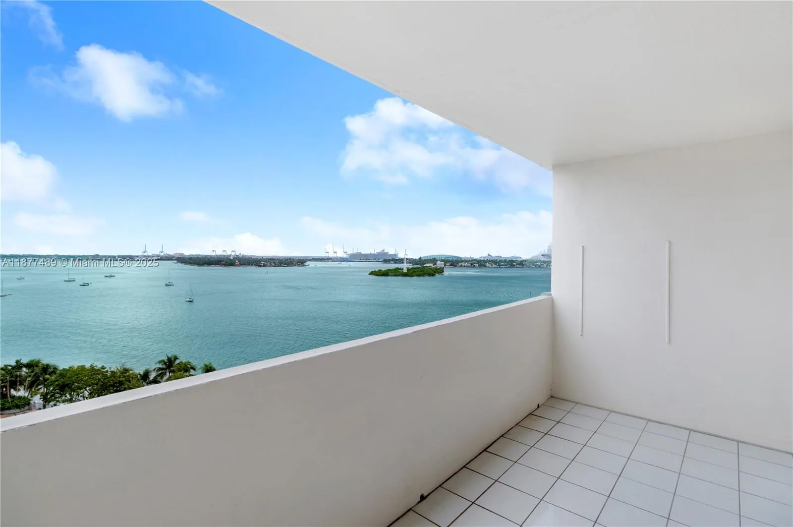 5 Island Ave, #11F