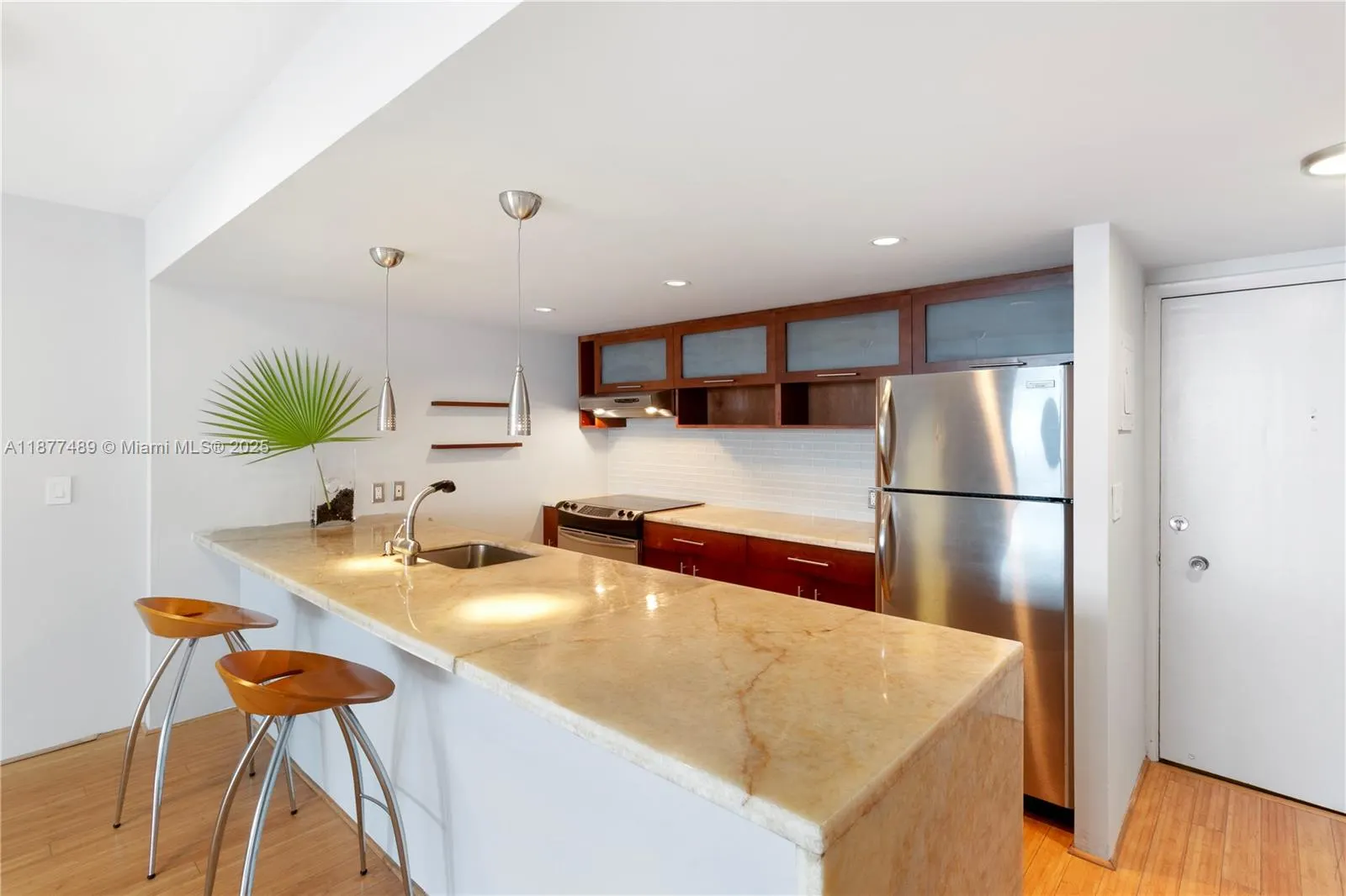 5 Island Ave, #11F